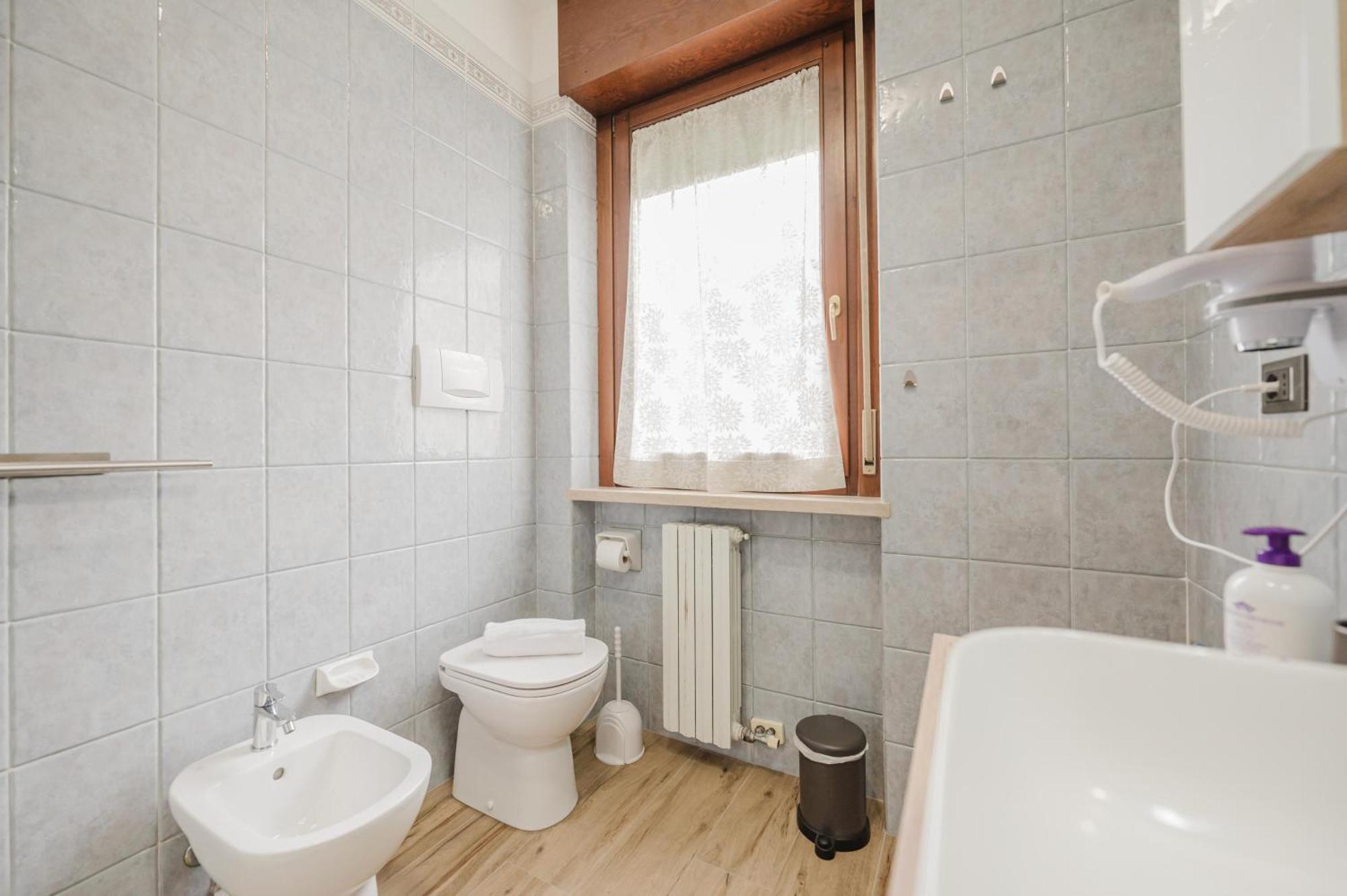 Rife House - 10 Min Da Fiera & Wi-fi Appartamento